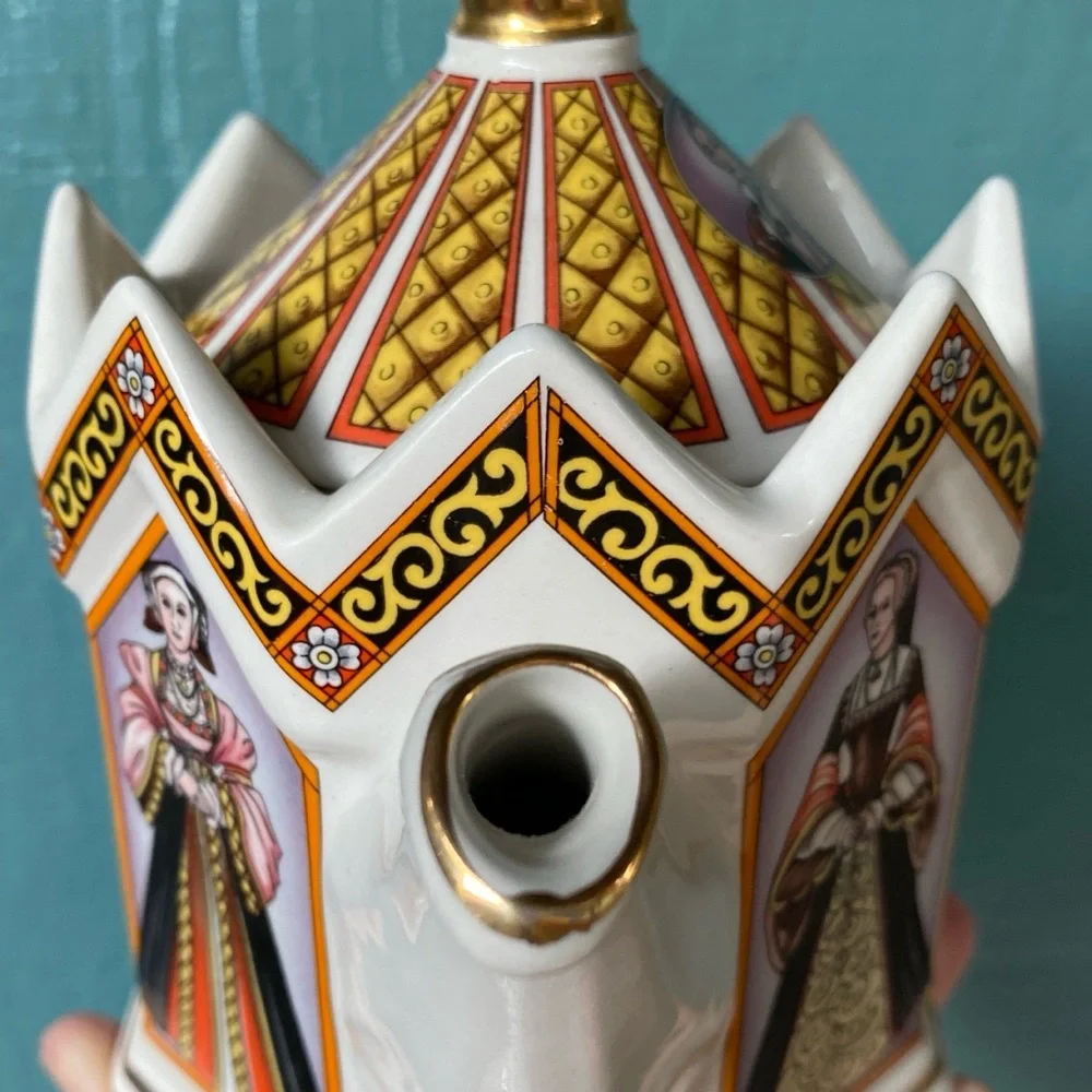 King Henry VIII and his 6 wives vintage Sadler Teapot - Picture 3 of 9